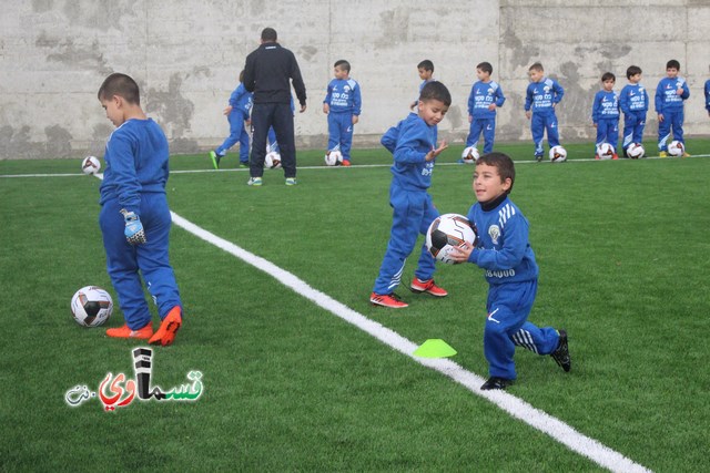  فيديو : الاولاد شكرا عموعادل والرئيس في افتتاح الملعب  تكفيني هذه الابتسامة لأولادنا , ومن اجلها سأعمل المزيد مبروك لبلدي  .. 